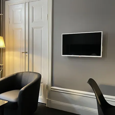 Unique Jungfrugatan 4*