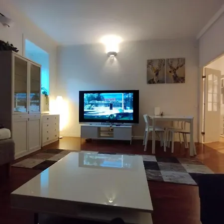 Apartment Furnished 58 M2 Restaurant In The Heart Of ! Stockholm