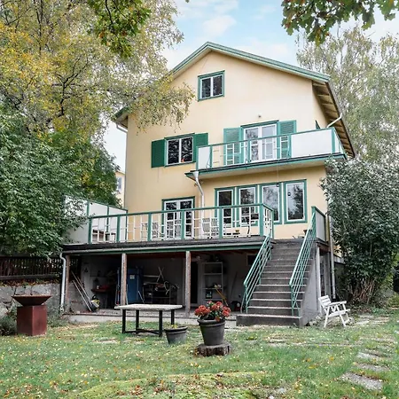 Villa Fantastic 4 Bedroom In Bromma With Everything