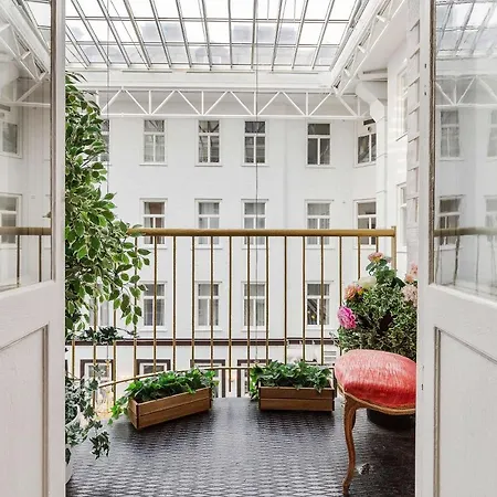 Western Bentleys Hotel 4*