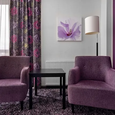 Western Royal Star Hotel 4*