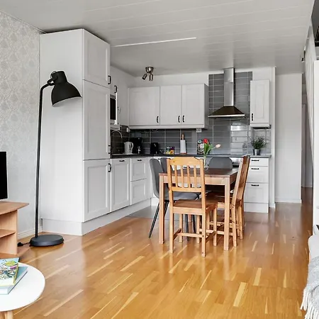 Ferienhaus Sparkling Modern House In Kista - Close To *