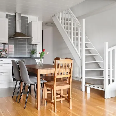 Sparkling Modern House In Kista - Close To *