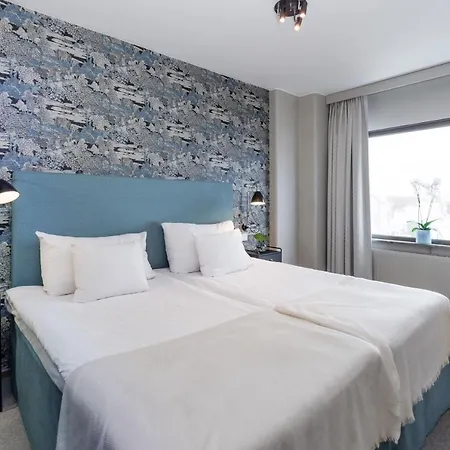 Wellington 4*