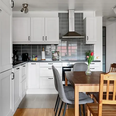 Sparkling Modern House In Kista - Close To Ferienhaus Stockholm