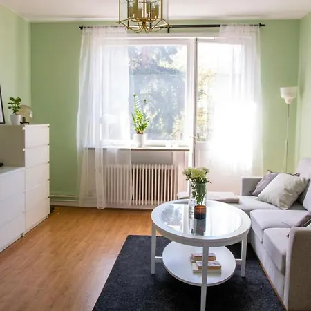Apartment, Hammarbyhojden Διαμέρισμα *