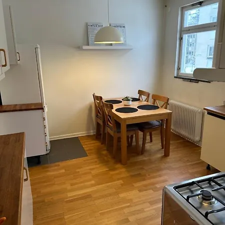 Apartment, Hammarbyhojden Διαμέρισμα *