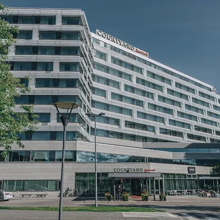 Courtyard By Marriott Kungsholmen 4*