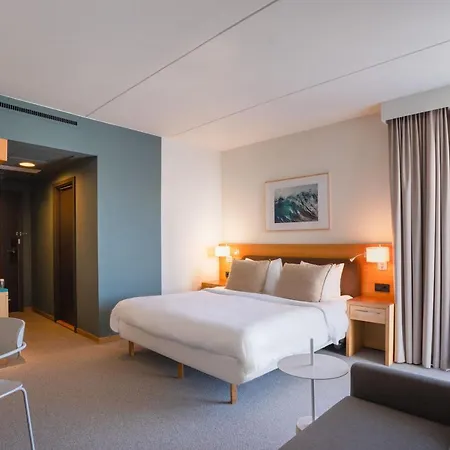 Courtyard By Marriott Kungsholmen 4*