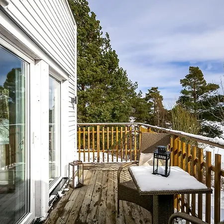 Relaxing Oasis With Jacuzzi - Amazing View & Private Pier Stockholm