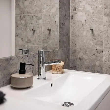 Apartment Norra Station Executive - 3km From City Centre *
