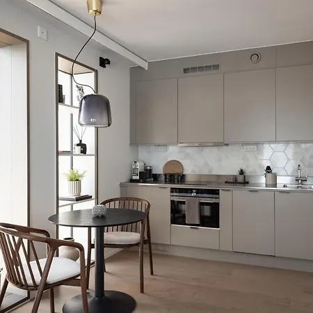Norra Station Executive - 3km From City Centre Apartment