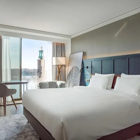 Radisson Blu Waterfront Hotel,