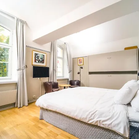 Langholmen Hotel 3*