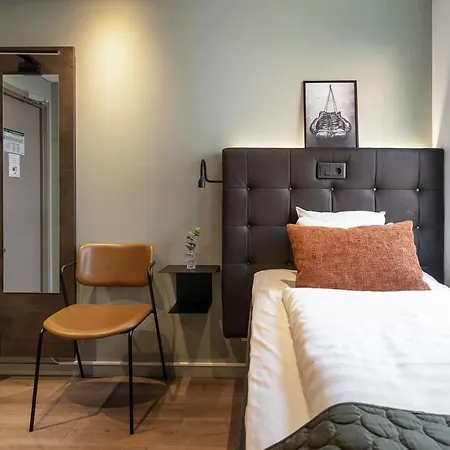 Point Hotel