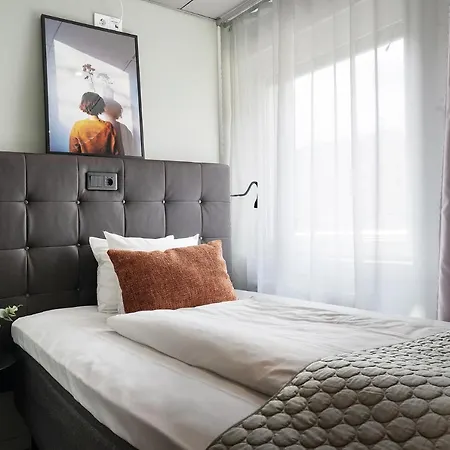 Point Hotel 3*