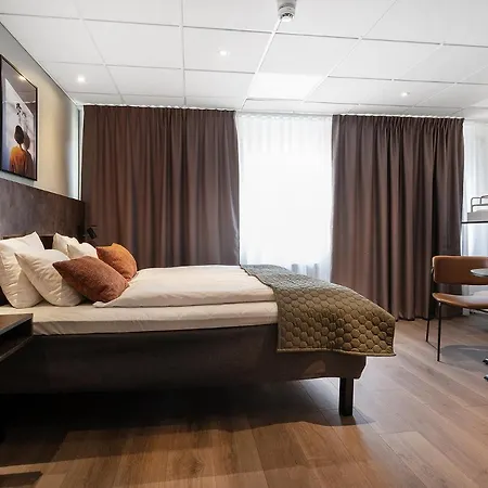 Point Hotel 3*