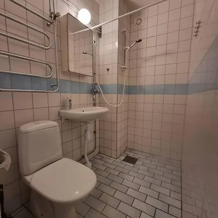 Budget Friendly Studio Close To The Center.