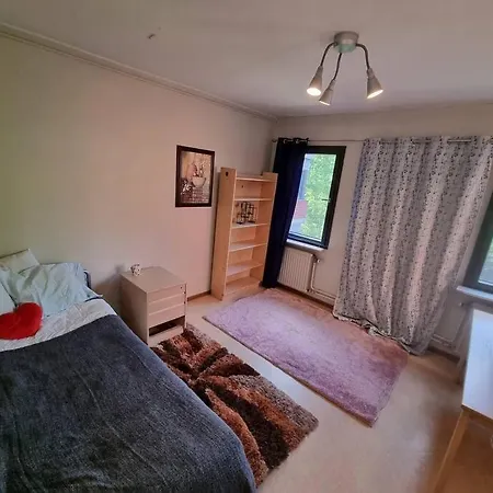 Budget Friendly Studio Close To The Center. Apartment