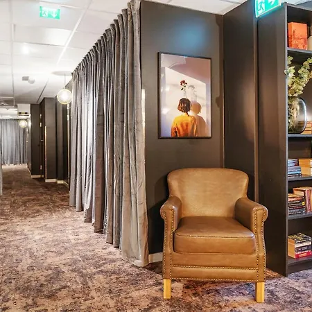 Point Hotel