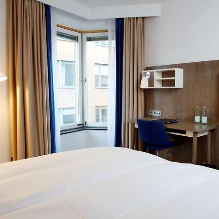 Hilton Slussen 4*