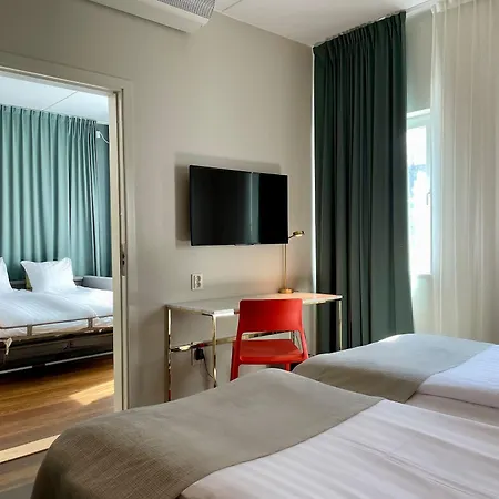 Quality Globe Hotel