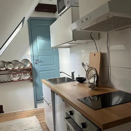 Apartment Stn17 *