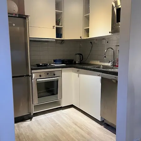 Fresh And Cozy Little House 45km In Taby Apartment *