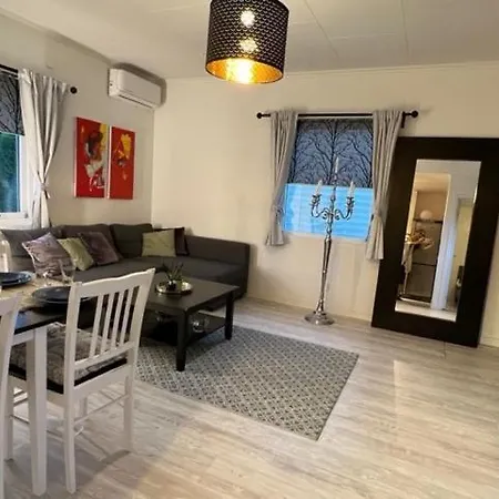 Fresh And Cozy Little House 45km In Taby * Stockholm