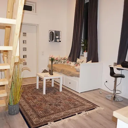 Fresh Happy Little House, 35 M2 In Taeby Stockholm