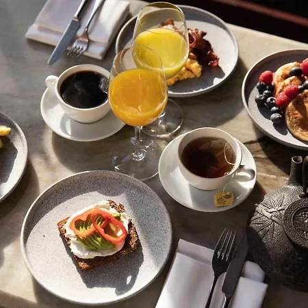 Hotel Berns, Historical Boutique Hotel&house Of Entertainment Since 1863