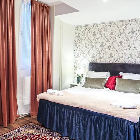 Living Hostel