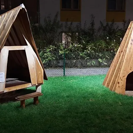 Homestay Private In Shared Lovely, Amazing, Modern +garden +bbq *