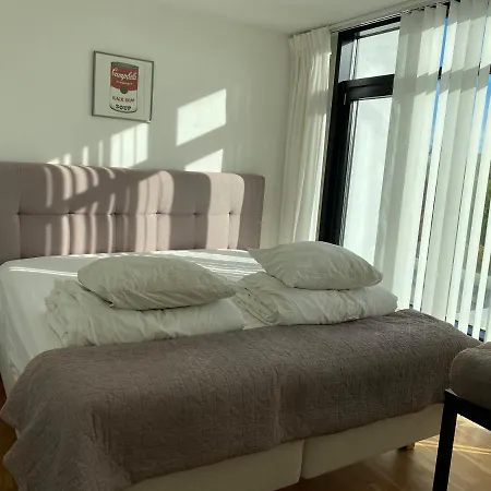 Apartment Exclusive 2 Level Etage Next To Arlanda-city Metro *