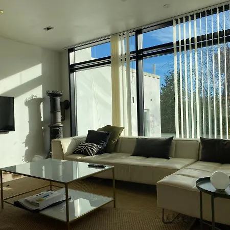 Exclusive 2 Level Etage Next To Arlanda-city Metro Apartment *