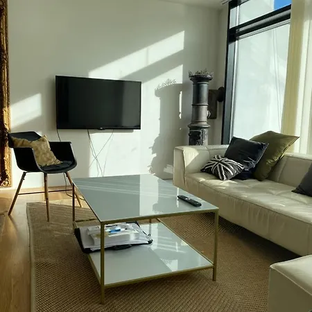 Exclusive 2 Level Etage Next To Arlanda-city Metro Apartment Stockholm