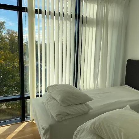 Apartment Exclusive 2 Level Etage Next To Arlanda-city Metro *