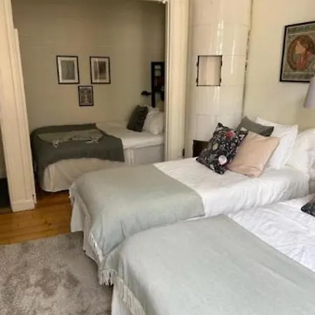 Apartment Loft Haven 3 Beds In A 1- Bedroom Gem - 917