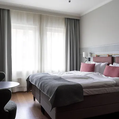 Hotel Elite Palace & 4*