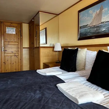 Den Roeda Baten 2* Stockholm