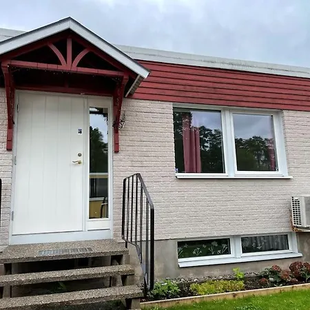 Cozy Between Airport&center - Up To 8 Person Villa *