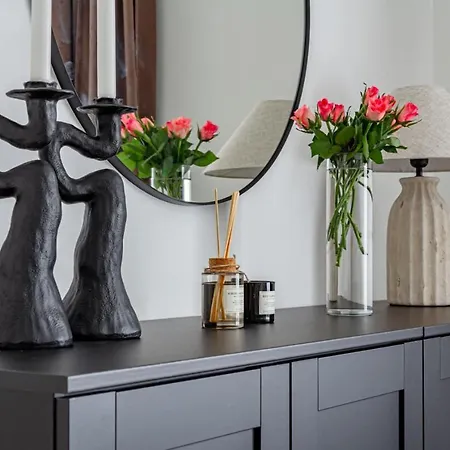 Urban Oasis On Sodermalm, Sleeps Six Appartamento *