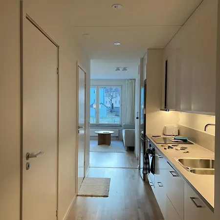 Cozy 2 Stops-15 Mins Away From Center Lägenhet Stockholm
