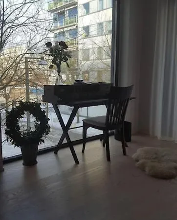 Shared Modern With Pets By The Waterfront Homestay