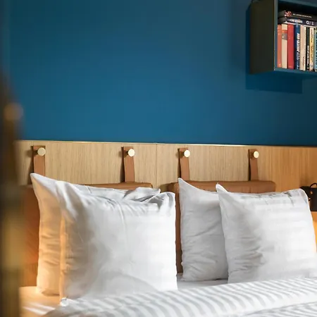 Mornington Hotel 4*