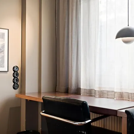 Hotel Mornington 4*