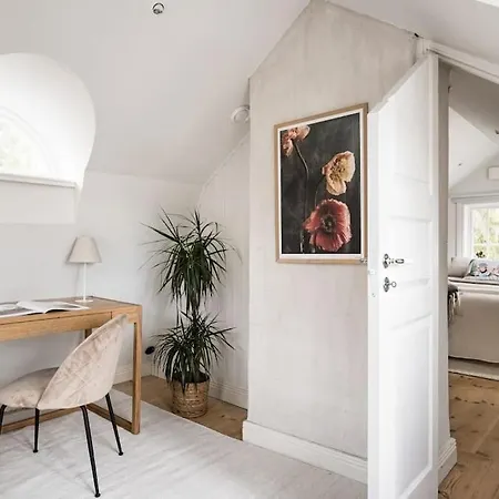 Lyxigt Hus I Med Bastu Och Sjoeutsikt