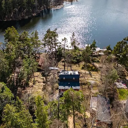 Villa Lyxigt Hus I Med Bastu Och Sjoeutsikt
