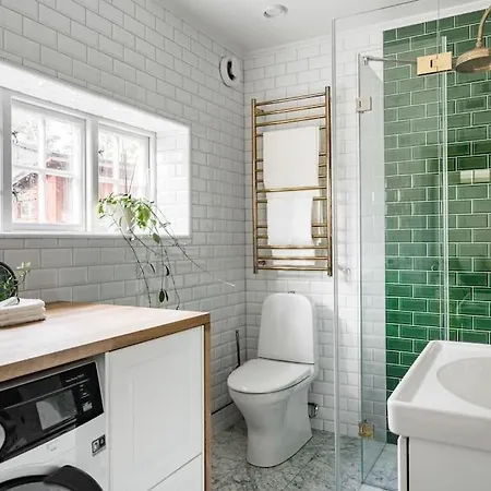 Villa Lyxigt Hus I Med Bastu Och Sjoeutsikt Stockholm