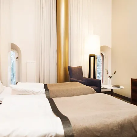 Elite Marina Tower 4* Nacka